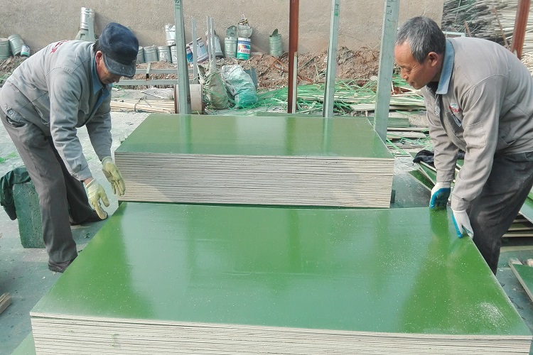 引領建筑新潮流：塑面/覆塑建筑模板，打造高品質工程的高效之選